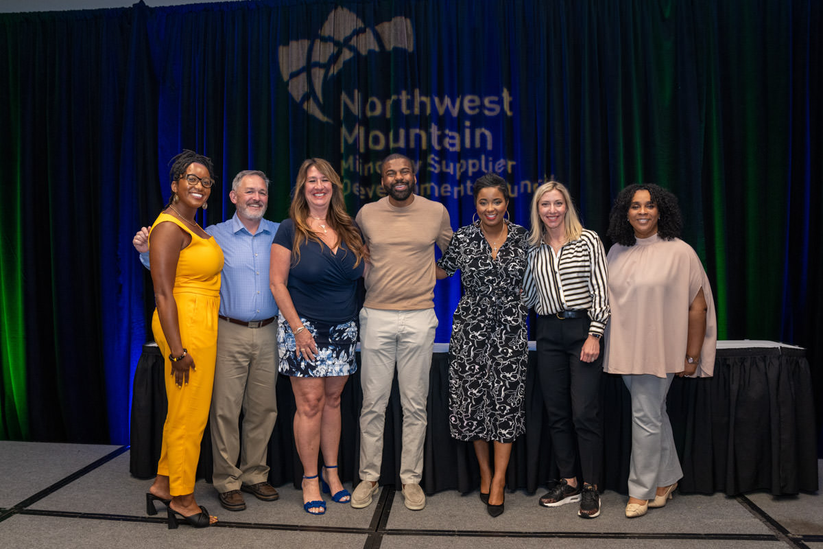 WEB-_A1_2285-Seattle-Event-Photographer-Mike-Nakamura-Photography Starbucks